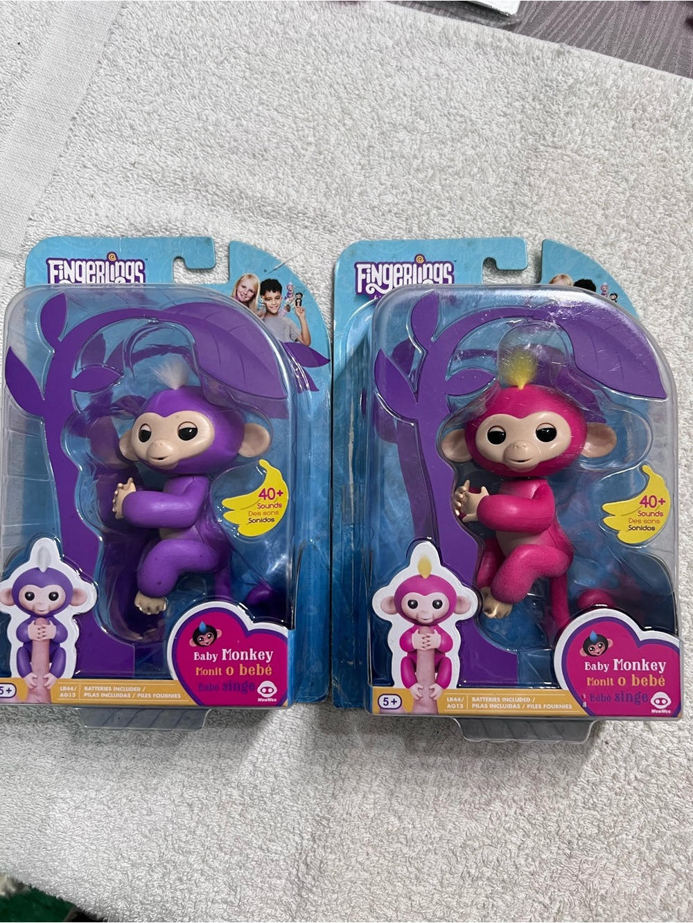 WowWee Fingerlings Baby Monkeys Mia & Bella Purple Pink 40+ Sounds NIB Sealed